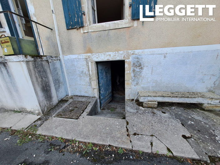 Image No.10-1 Bed House for sale