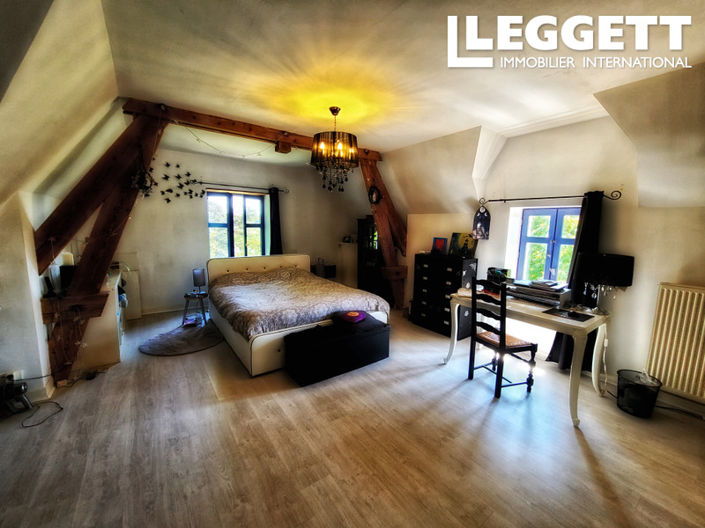 Image No.6-4 Bed House for sale