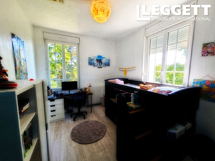 Image No.7-4 Bed House for sale