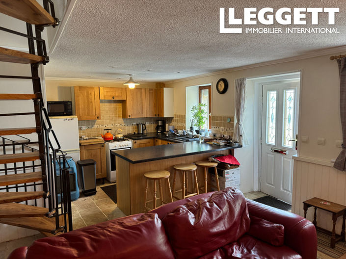 Image No.6-2 Bed House for sale