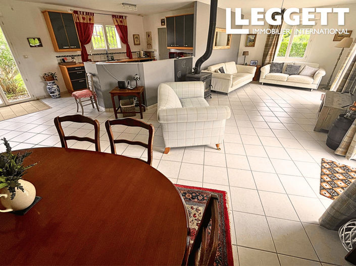 Image No.5-4 Bed House for sale