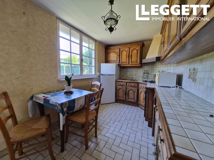 Image No.8-2 Bed House for sale