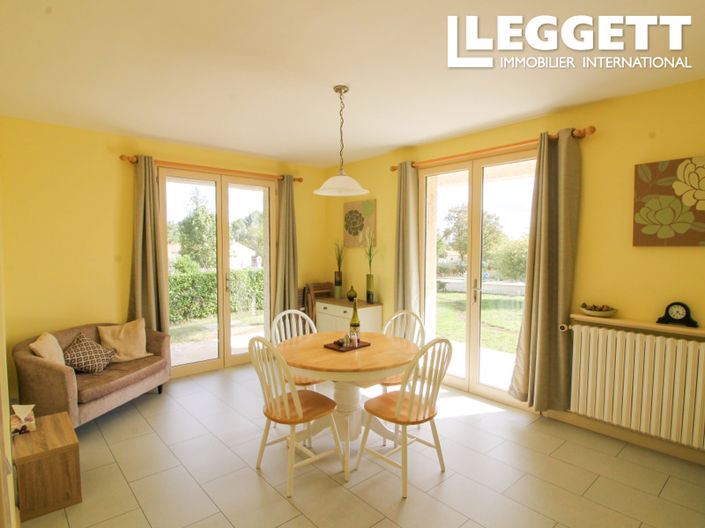 Image No.4-5 Bed House for sale