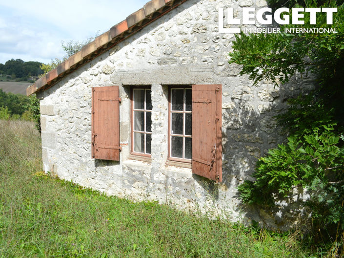 Image No.2-4 Bed House for sale