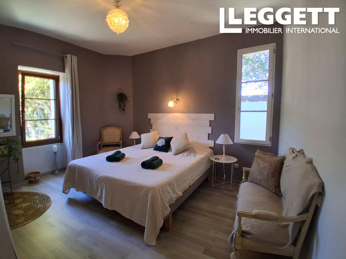 Image No.7-4 Bed House for sale