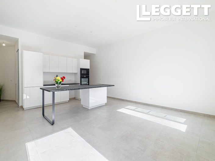 Image No.4-2 Bed Apartment for sale