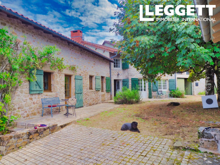 Image No.2-Maison de 5 chambres à vendre à Nontron