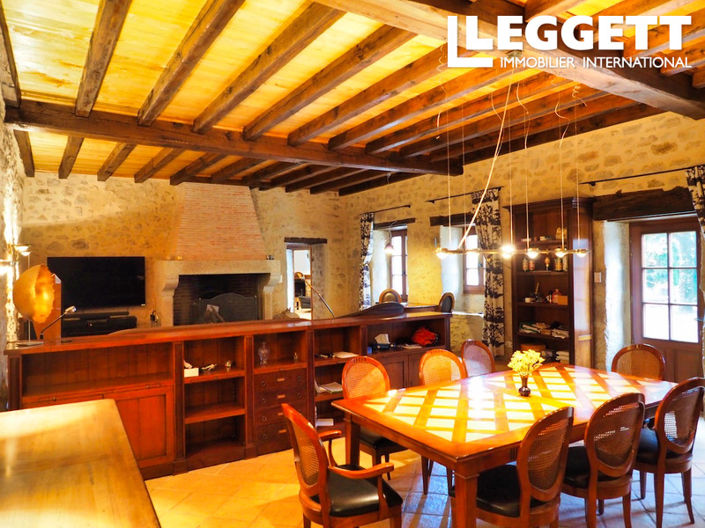 Image No.3-Maison de 5 chambres à vendre à Nontron