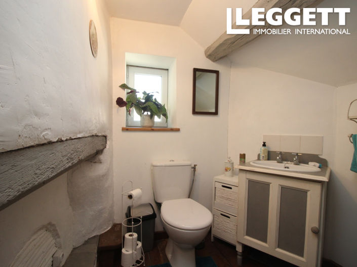 Image No.6-2 Bed House for sale