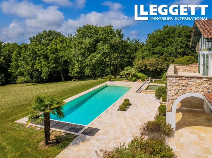 Image No.7-7 Bed House for sale