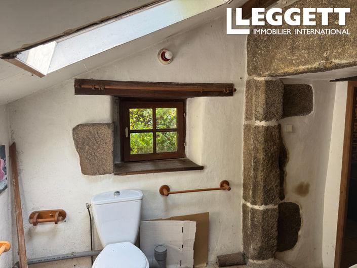 Image No.6-2 Bed House for sale