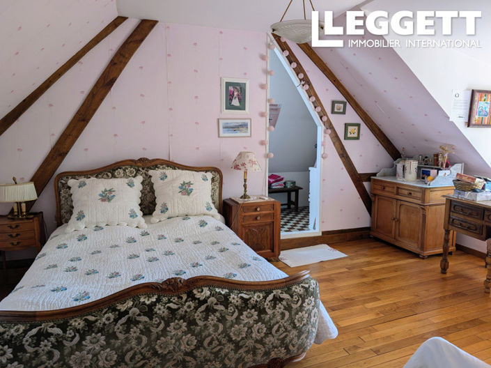 Image No.7-4 Bed House for sale