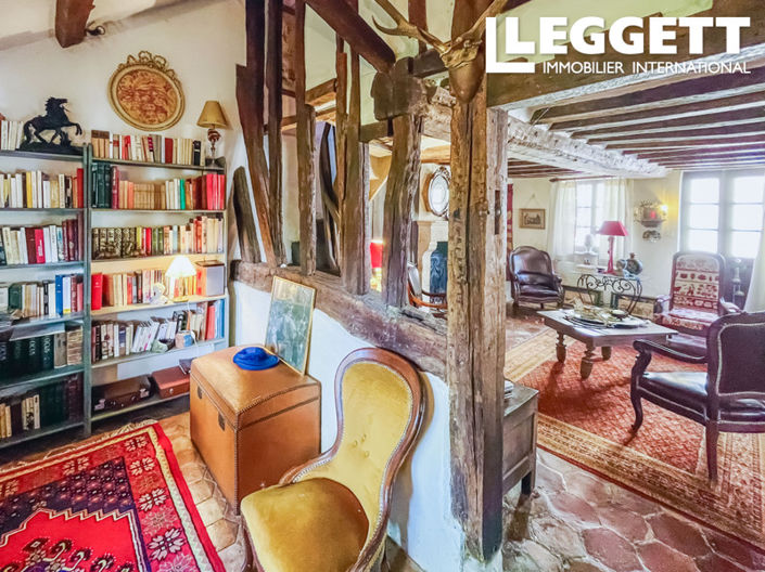 Image No.6-5 Bed House for sale