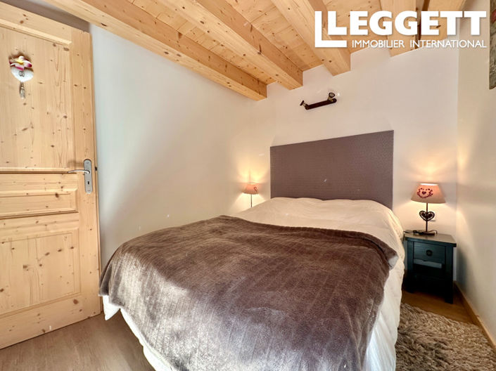 Image No.4-4 Bed House for sale