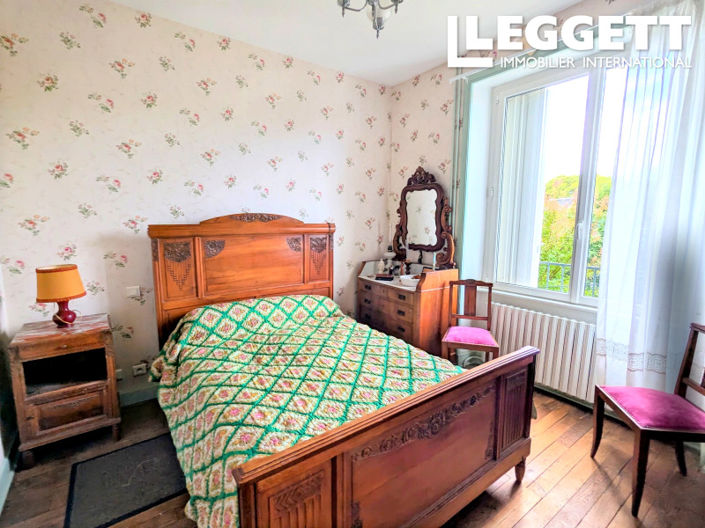 Image No.6-4 Bed House for sale