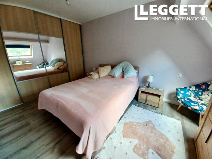 Image No.7-4 Bed House for sale