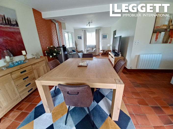 Image No.7-4 Bed House for sale