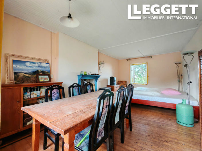 Image No.10-1 Bed House for sale