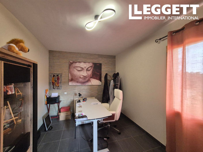 Image No.7-3 Bed House for sale