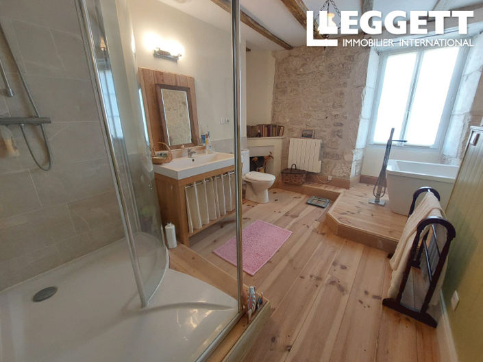 Image No.6-3 Bed House for sale