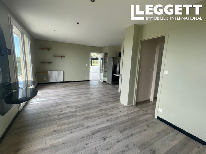 Image No.6-3 Bed House for sale