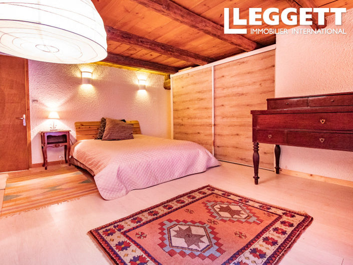 Image No.6-3 Bed House for sale