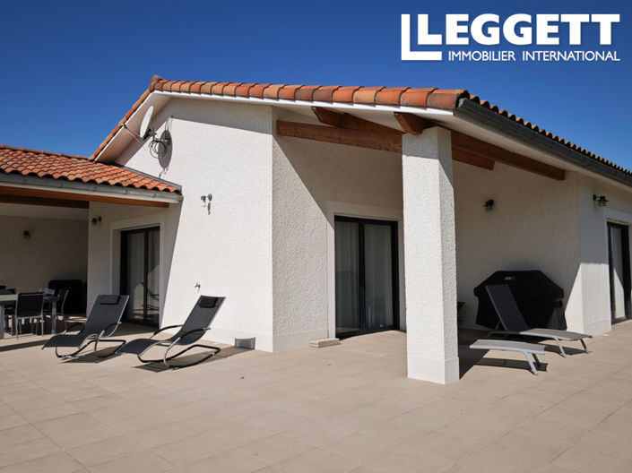 Image No.1-4 Bed House for sale