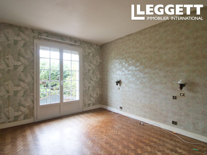 Image No.6-4 Bed House for sale