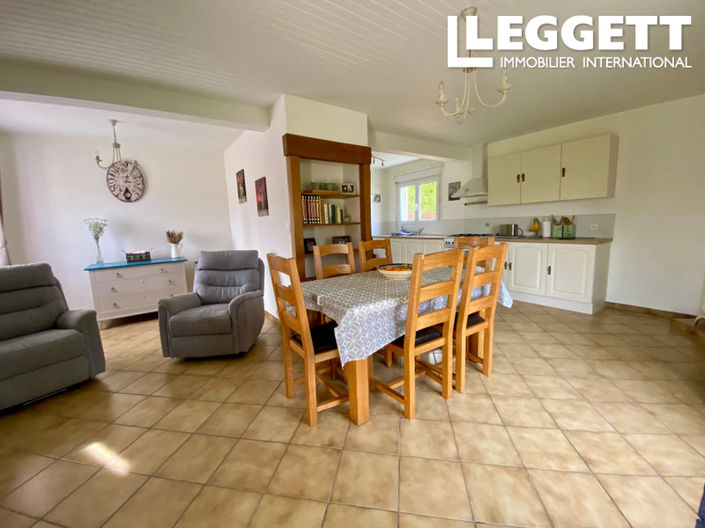 Image No.2-3 Bed House for sale