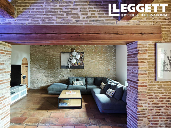 Image No.6-4 Bed House for sale