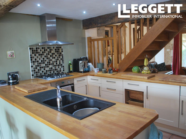 Image No.6-Maison de 7 chambres à vendre à Lathus-Saint-Rémy