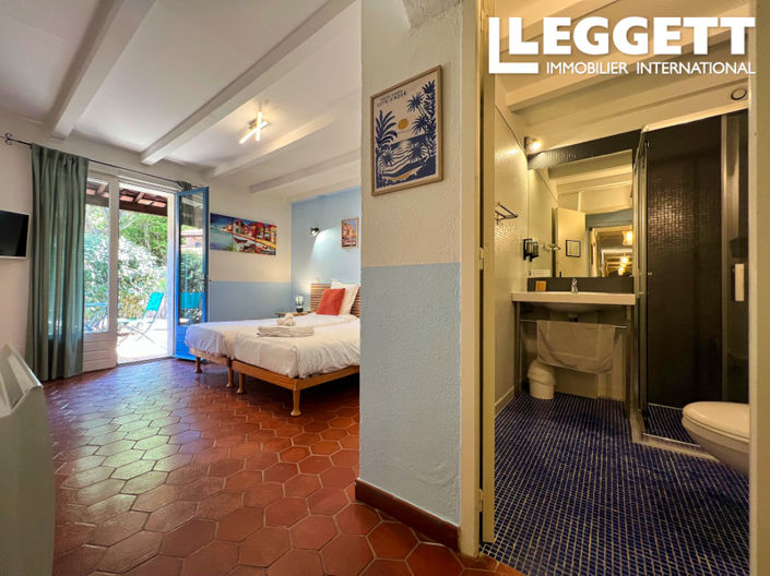 Image No.6-15 Bed Commercial for sale