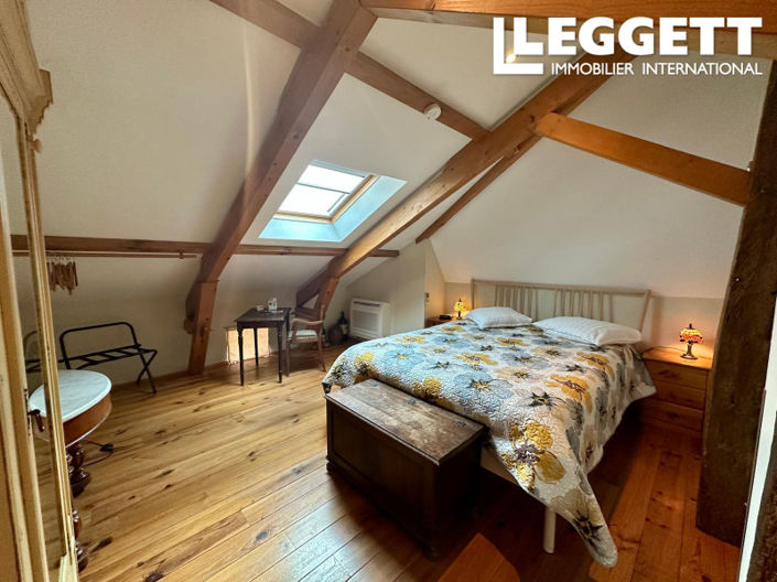 Image No.9-5 Bed House for sale