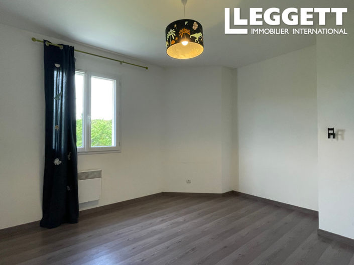 Image No.9-3 Bed House for sale