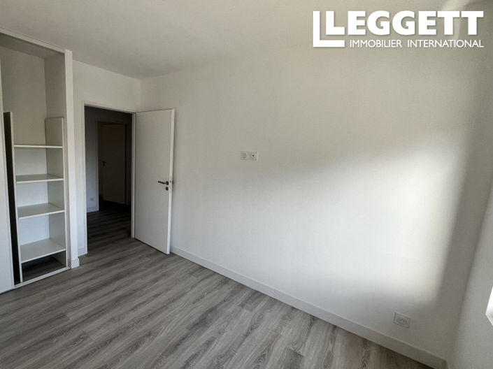 Image No.6-3 Bed House for sale