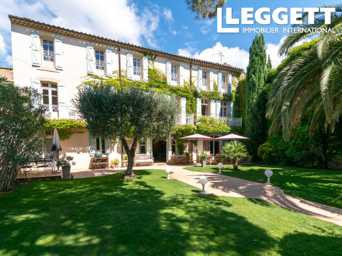 Image No.8-10 Bed House for sale