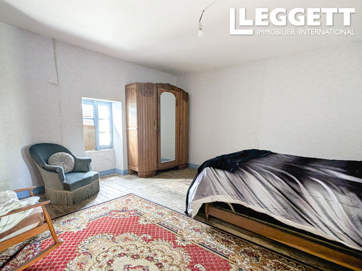 Image No.6-3 Bed Land for sale