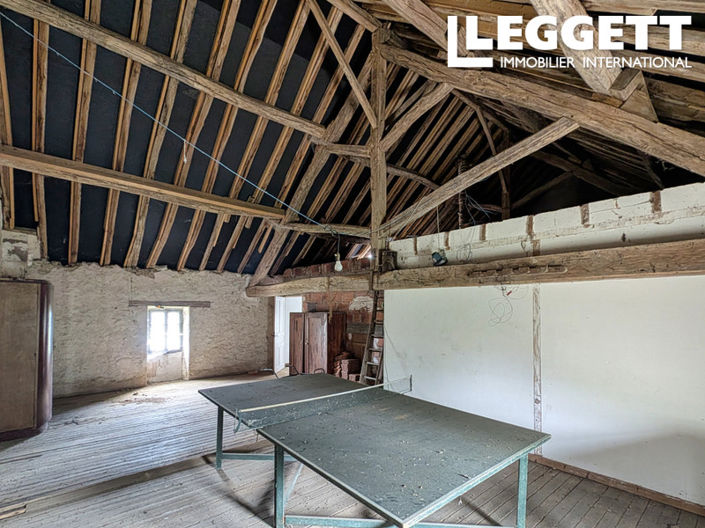 Image No.8-3 Bed Land for sale