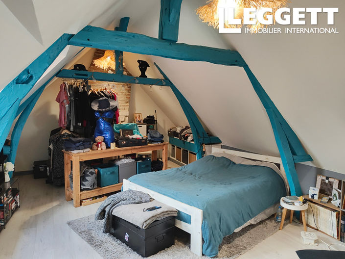 Image No.8-3 Bed House for sale