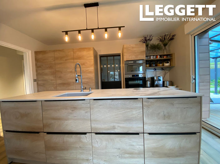 Image No.5-Maison de 4 chambres à vendre à Isigny-le-Buat