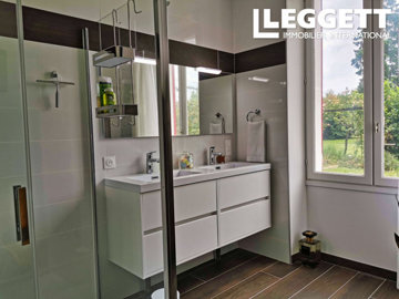 ahr0chm6ly9jzg4uagvzdglhlmltbw8vaw1hz2uvvevom