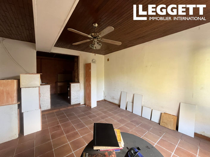 Image No.8-2 Bed House for sale