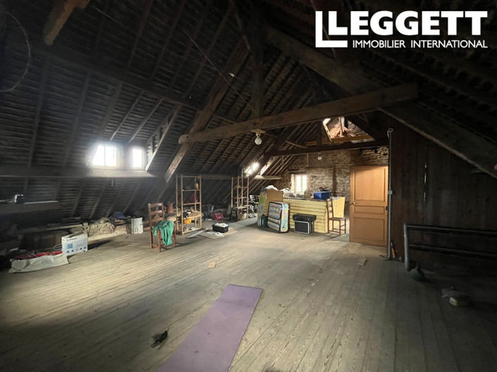 Image No.10-4 Bed House for sale