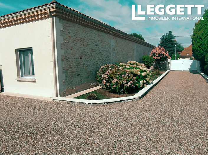 Image No.2-4 Bed House for sale