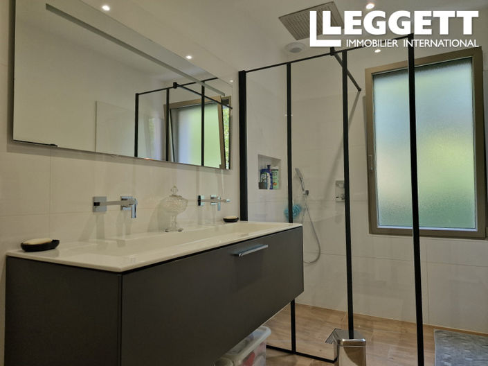 Image No.9-Maison de 4 chambres à vendre à Le Bouscat