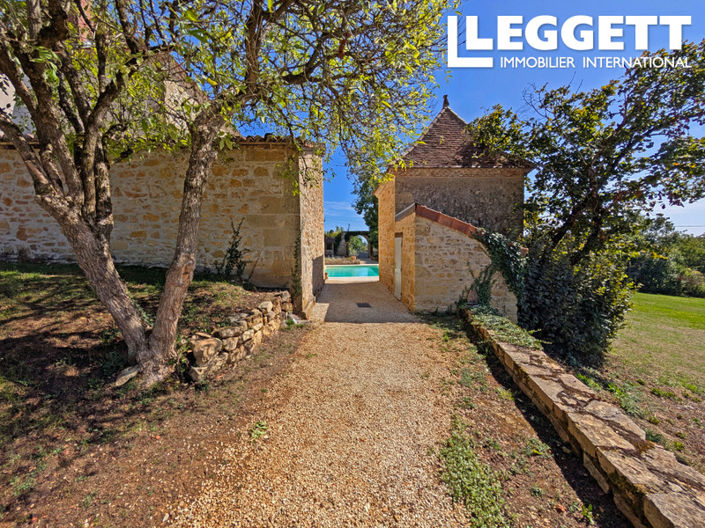 Image No.9-5 Bed House for sale