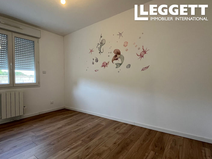 Image No.10-5 Bed House for sale