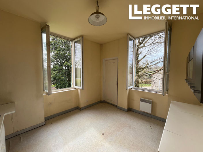 Image No.9-5 Bed House for sale