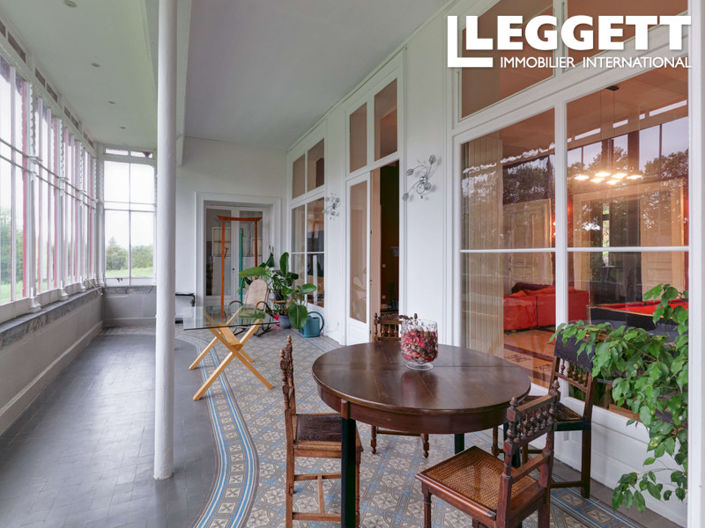 Image No.3-9 Bed Chateaux for sale