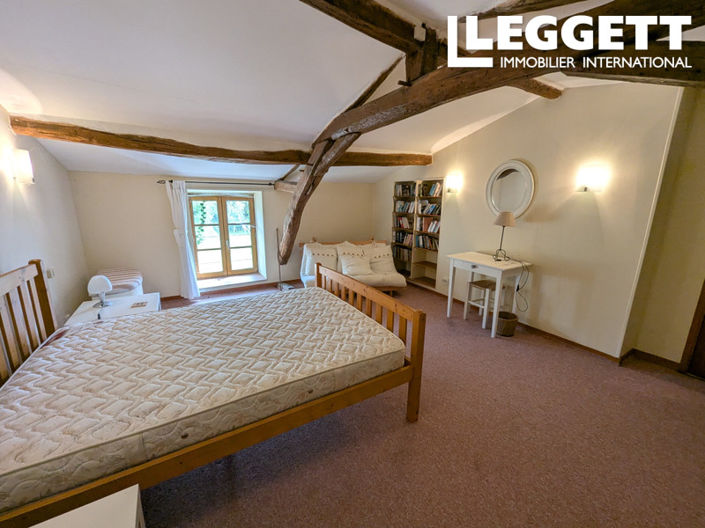 Image No.6-4 Bed House for sale